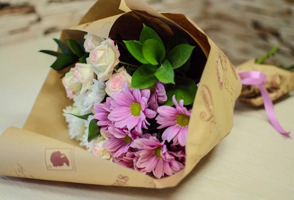 Букет цветов из: Розы и Хризантемы в Старо-Щедринской