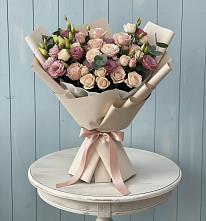 Букет цветов из:  Розы и Лизиантусы в Старо-Щедринской