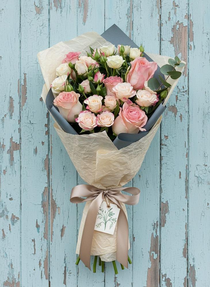 Букет цветов из: Розы в Старо-Щедринской