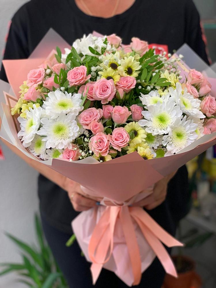 Букет цветов из: Розы и Хризантемы в Старо-Щедринской