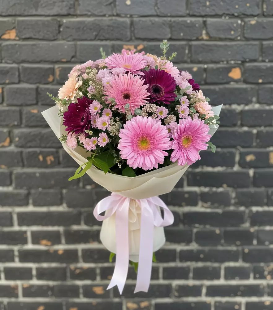 Букет цветов из: Герберы и Хризантемы в Старо-Щедринской