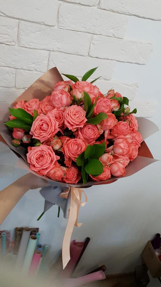 Букет цветов из: Розы в Старо-Щедринской