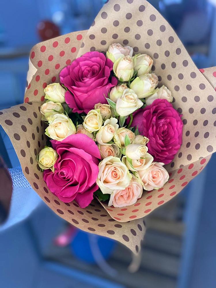 Букет цветов из: Розы в Старо-Щедринской