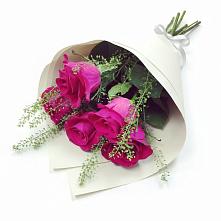 Букет цветов из:  Розы в Старо-Щедринской