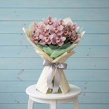 Букет цветов из:  Орхидеи и Розы в Старо-Щедринской