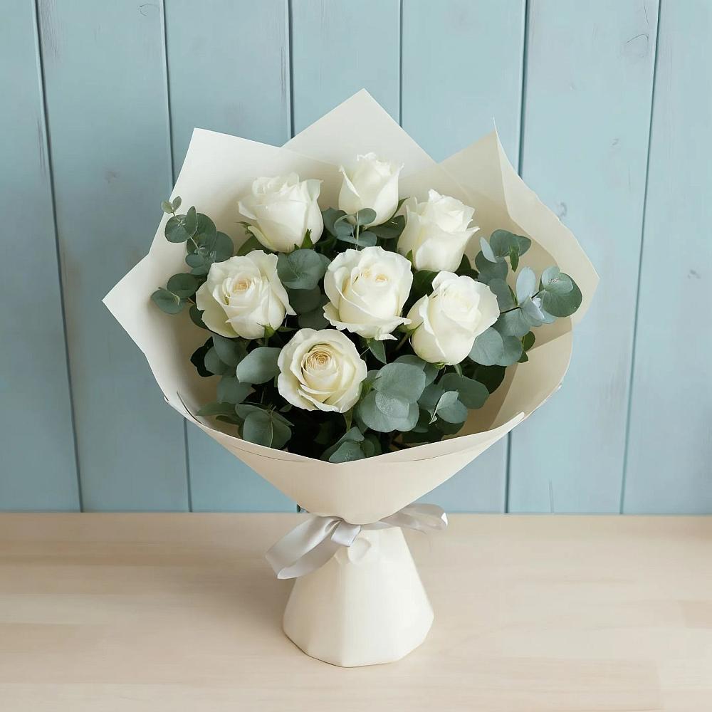 Букет Белые розы в Эвкалипте в Старо-Щедринской