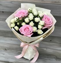 Букет цветов из:  Розы в Старо-Щедринской