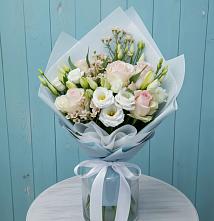 Букет цветов из:  Розы и Лизиантусы в Старо-Щедринской