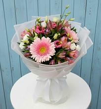 Букет цветов из:  Герберы, Альстромерии и Лизиантусы в Старо-Щедринской