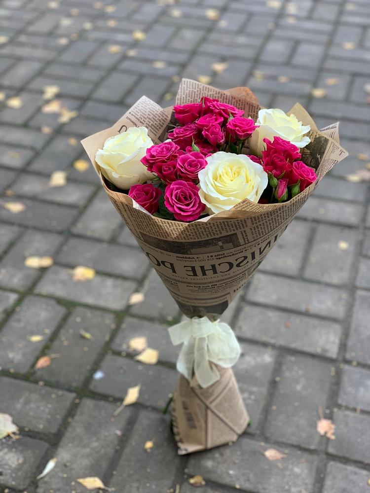 Букет цветов из: Розы в Старо-Щедринской