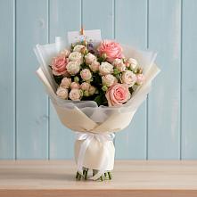 Букет цветов из:  Розы в Старо-Щедринской