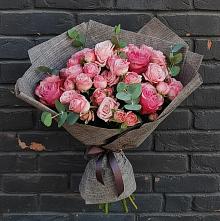 Букет цветов из:  Розы в Старо-Щедринской